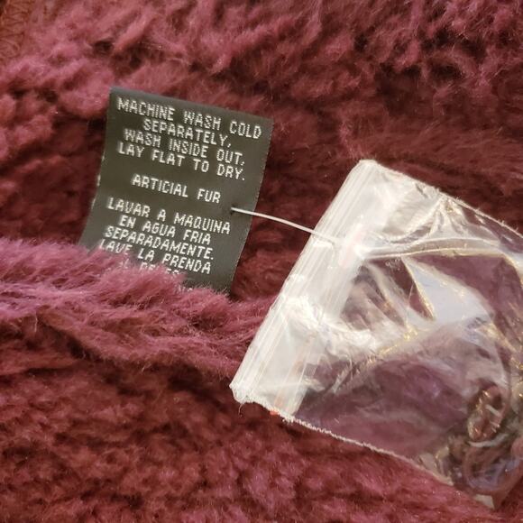 Sioni Hippie Chic Wine color Faux Suede Faux Shearling Fur Vest Size Medium - Picture 8 of 9